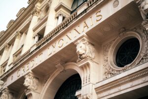 El modelo de grandes préstamos de Apollo y Blackstone
