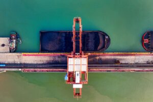 Los precios del carbón en Asia alcanzan un máximo de 22 meses debido a las normas de exportación de Indonesia