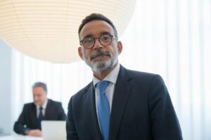 Director de banco impugna multa de la FCA por no revelar sanciones en Venezuela y EE.UU.