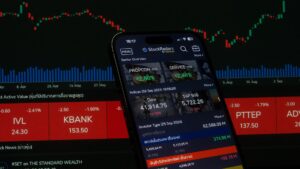 Las acciones estadounidenses se recuperan tras la venta masiva lideradas por fabricantes de chips