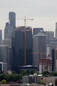Amazon Emite Bonos en Dólares Canadienses por 14 Mil Millones en una Venta Récord
