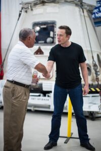 SpaceX fija en 135 dólares el precio de su acción en la mayor salida a Bolsa de la historia