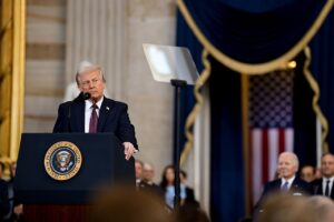 Trump anuncia nuevos ataques contra Irán y presiona por un acuerdo